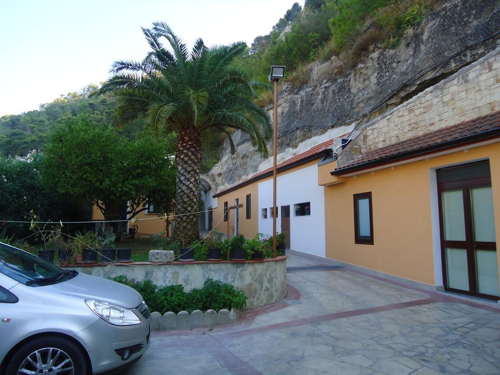 Pineta Monserrato Modica Buitenkant foto