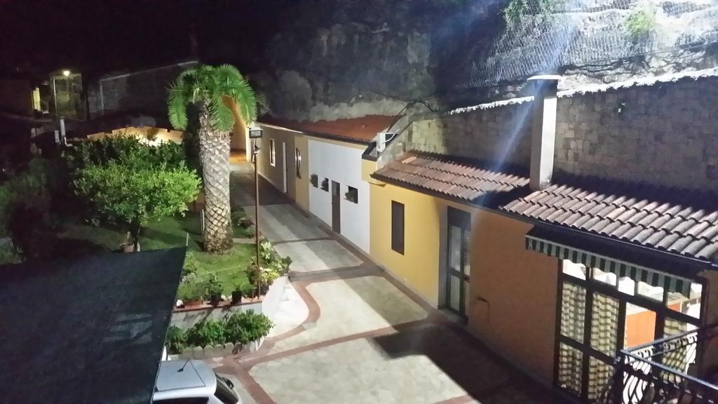 Pineta Monserrato Modica Buitenkant foto