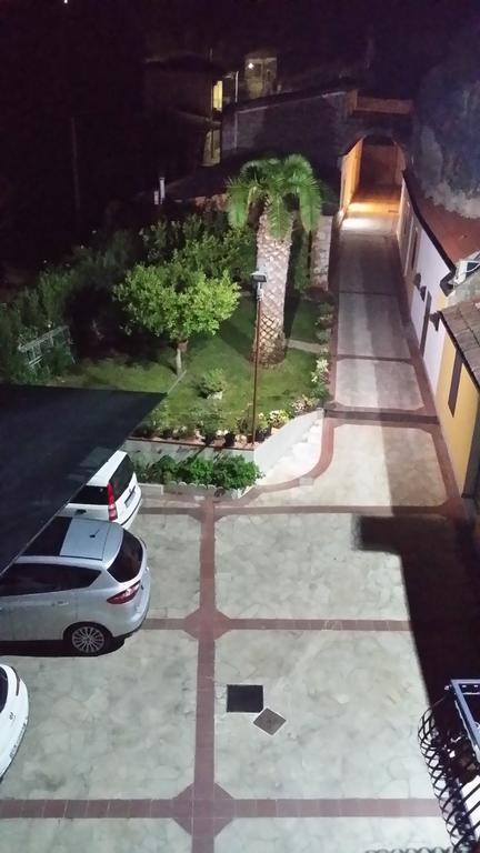 Pineta Monserrato Modica Buitenkant foto